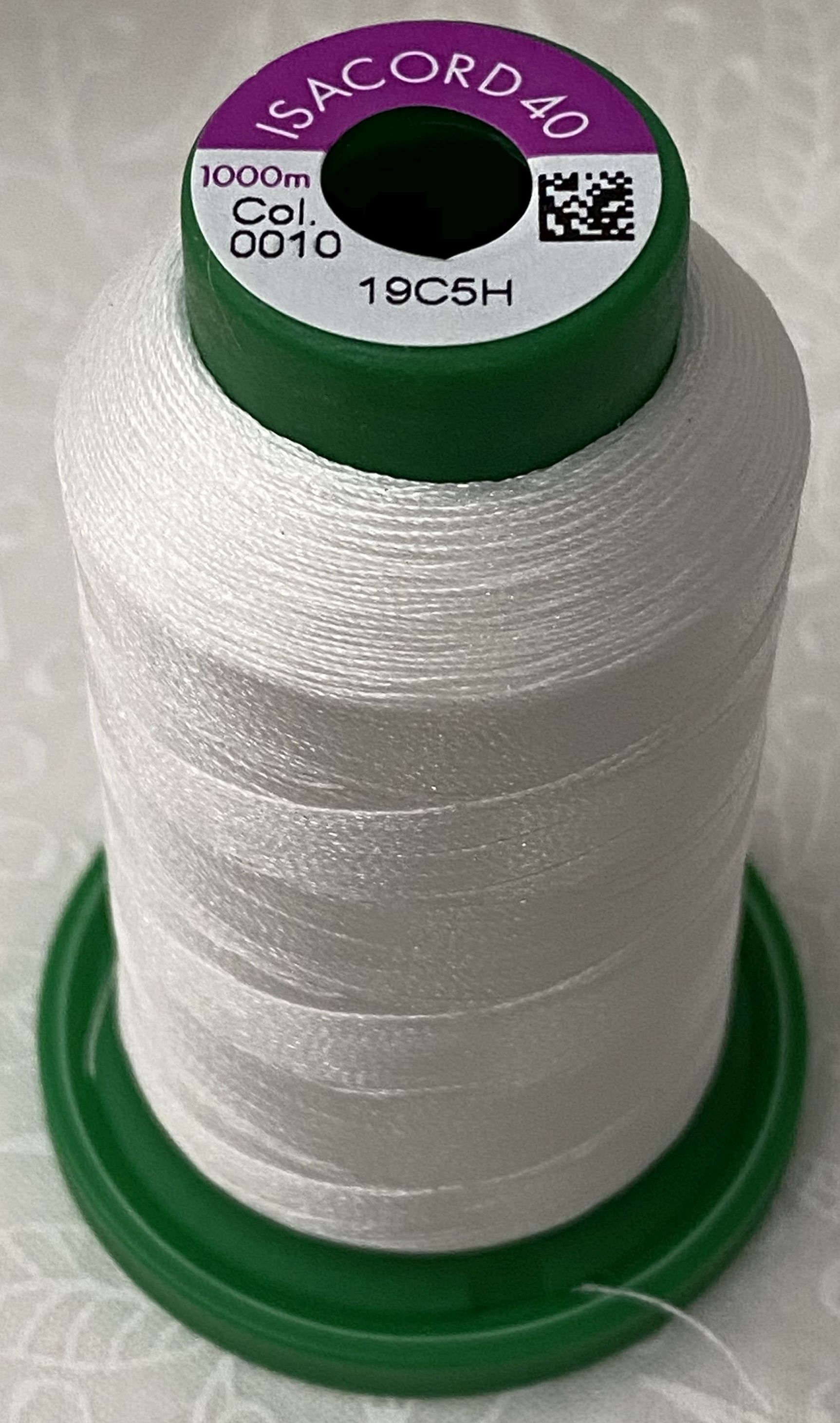 Isacord Embroidery Thread 1000m 0010 