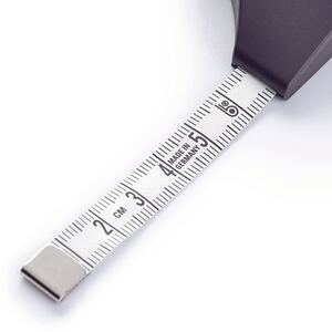 Ergonomic 150cm Spring Tape Measure by Prym.Ergonomics