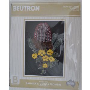 Banksia & Guinea Flowers Traced Linen Embroidery Kit 20 x 29cm, 587100