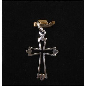 Sterling Silver (925) Cross, 25mm x 18mm, 0.9 grams