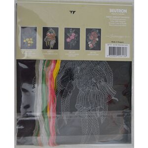 SILVER PRINCESS GUM Traced Linen Embroidery Kit 14 x 26cm, 587101