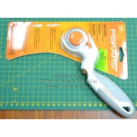 Fiskars 45mm Adjustable 3 Position Rotary Cutter, Left or Right Handed Use