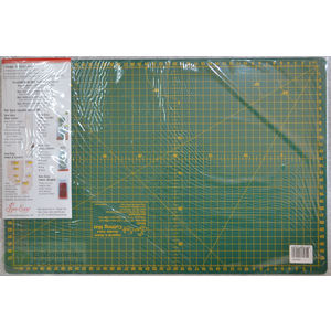 Sew Easy Double Sided Cutting Mat, Medium 18" x 12", 3mm Thick Self Healing