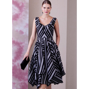 Vogue Sewing Pattern 1935B5 Misses' Dress by Julio Cesar (Sizes 8-16)