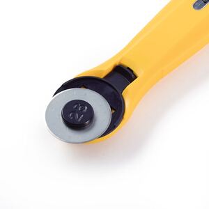Prym / Olfa 28mm Rotary Cutter Mini