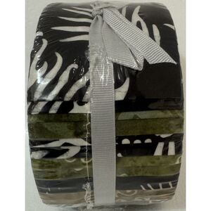 Batik Australia BUSH TUCKER Colour Wheel Roll, 40 x 2 1/2" Strips
