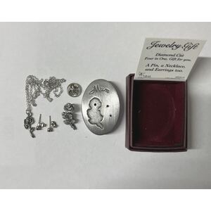 Diamond Cut Jewelry Gift 4 in 1, MUM Earrings, Necklace, Pin & Box