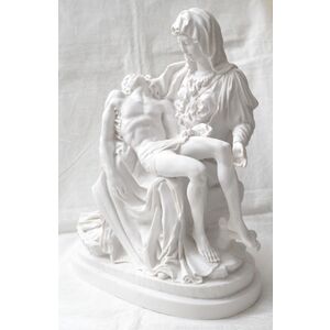 La Pieta Statue Mary Holding Jesus, White 27cm High Plaster, Made in Italy