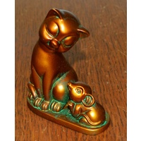 New Cat And Mouse Statue, Representing Peace, Harmony Between Opposites