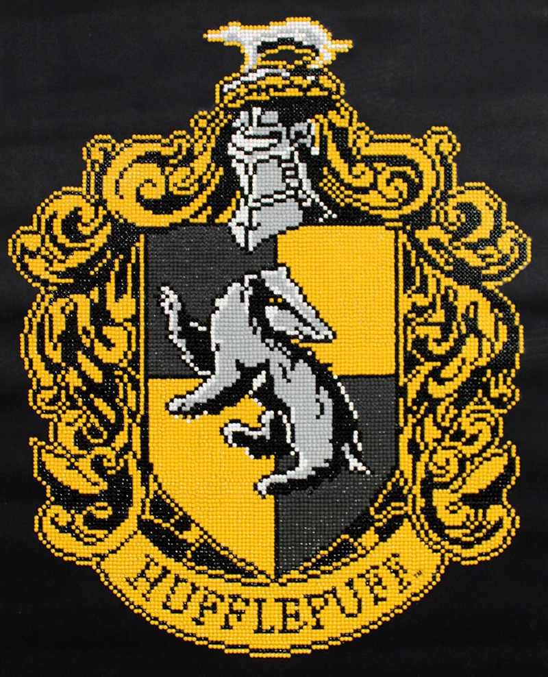 Harry Potter HUFFLEPUFF CREST, 5D Multi Faceted Diamond Painting Art Kit