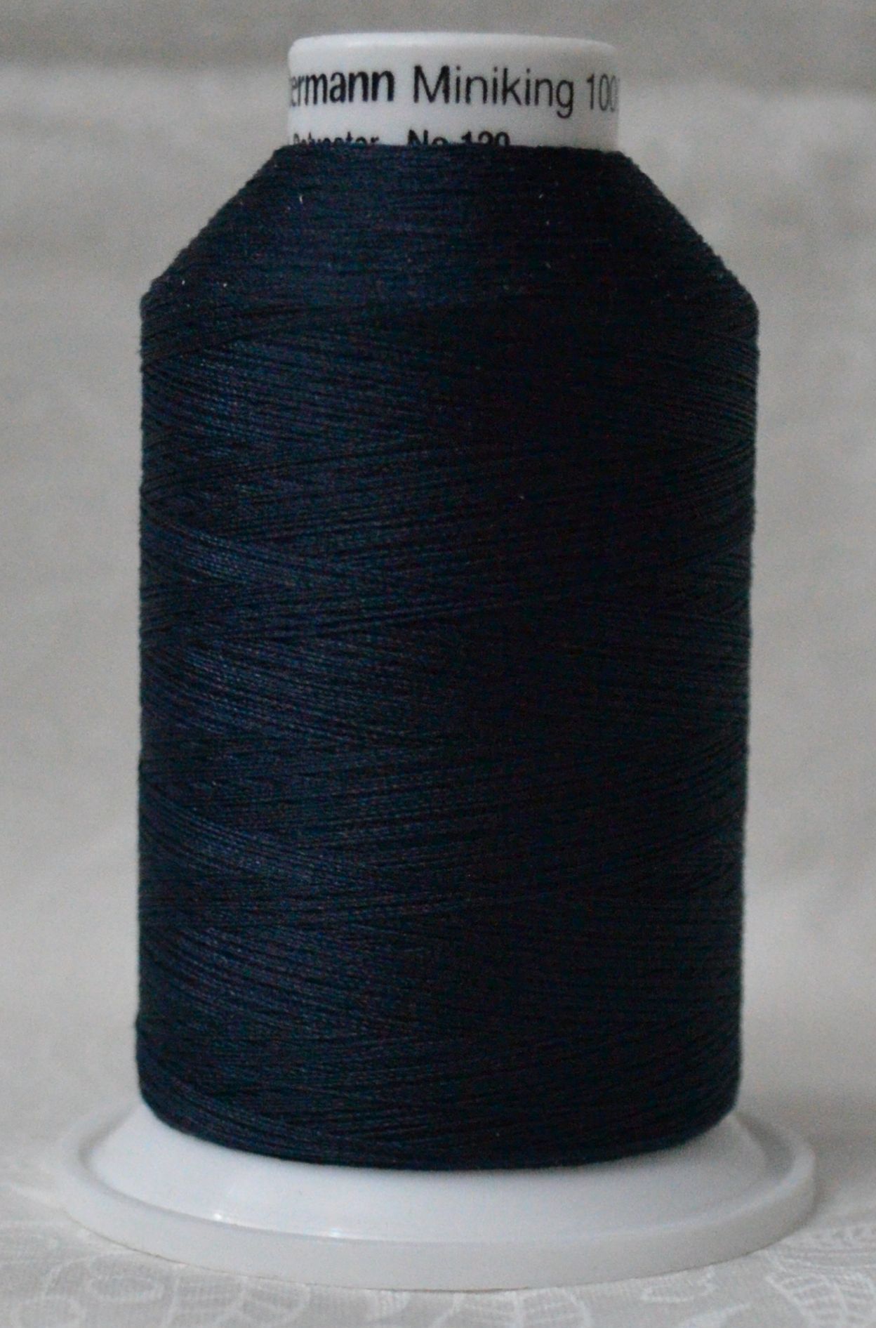 Hemline 100/% Polyester Sewing /& Overlocking Thread 1000m Spool NAVY BLUE