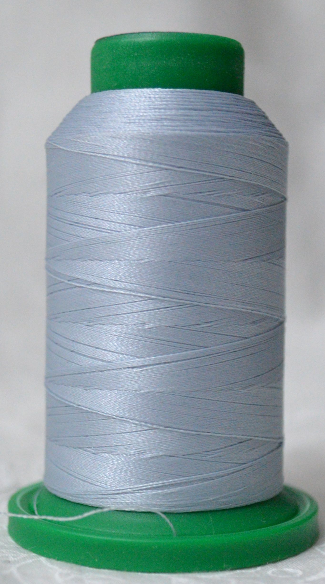 Isacord Embroidery Thread (0170 Sea Shell)