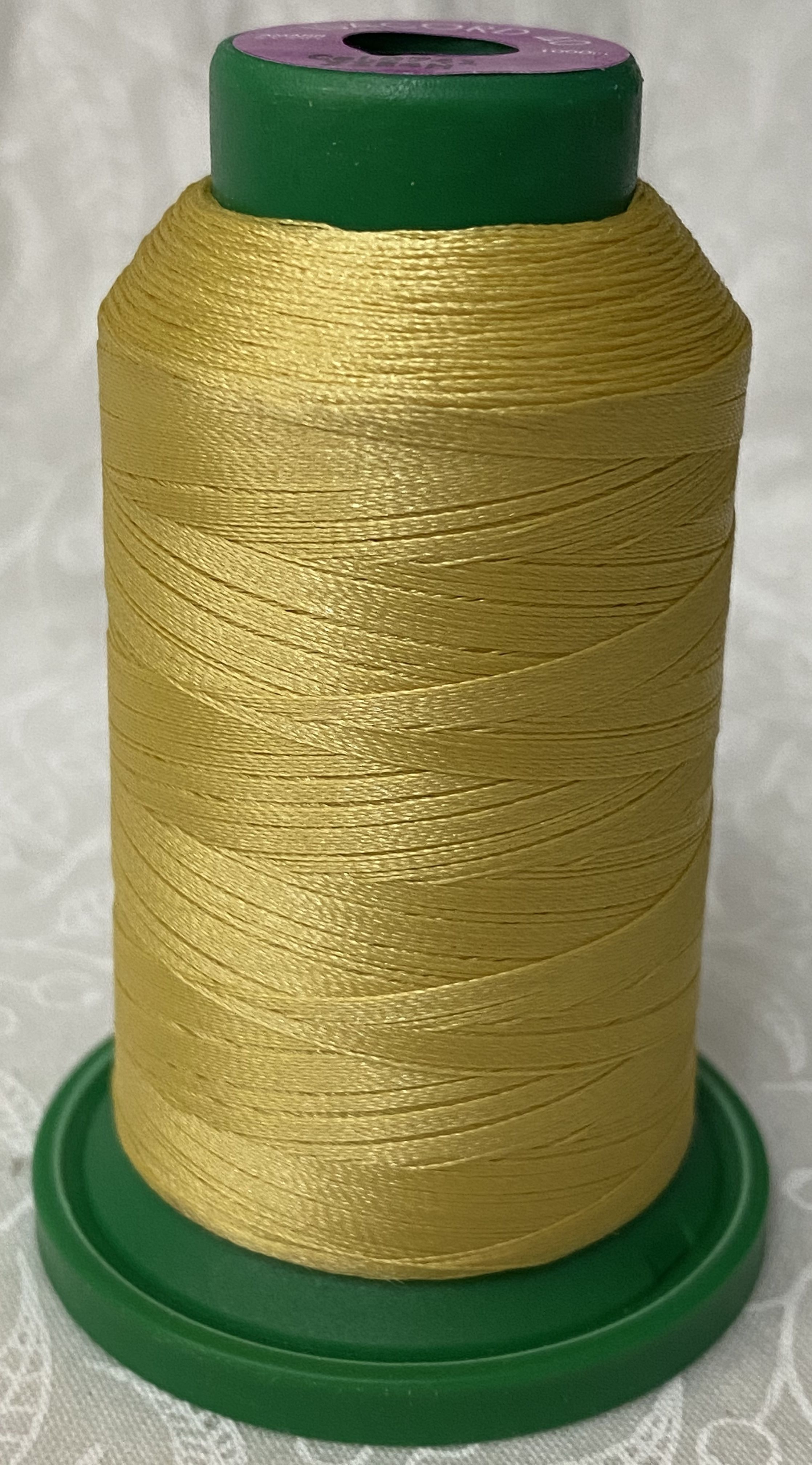Isacord Polyester Thread, Champagne 1000M