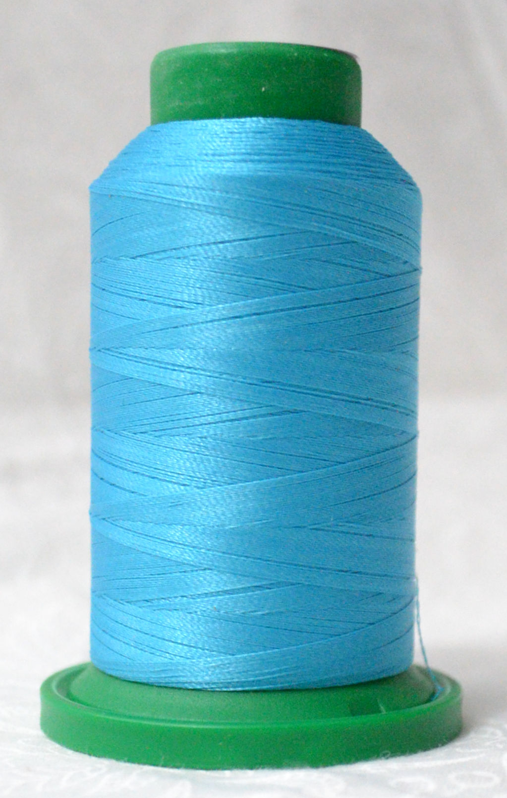 Isacord Embroidery Thread (0170 Sea Shell)