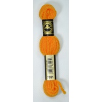 DMC Tapestry Wool #7051 MEDIUM TANGERINE Laine Colbert wool 8m Skein