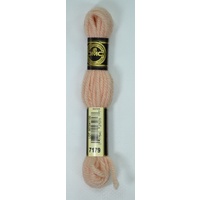 DMC Tapestry Wool #7179 VERY LIGHT PEACH Laine Colbert wool 8m Skein
