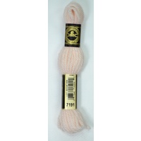 DMC Tapestry Wool #7191 VERY LIGHT PEACH Laine Colbert wool 8m Skein
