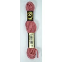 DMC Tapestry Wool #7195 MEDIUM SALMON Laine Colbert wool 8m Skein