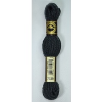 DMC Tapestry Wool #7339 VERY DARK GREY GREEN Laine Colbert wool 8m Skein