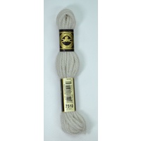 DMC Tapestry Wool #7510 LIGHT BEIGE GREY 7067 Laine Colbert wool 8m Skein