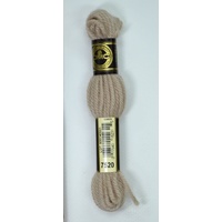 DMC Tapestry Wool #7520 VERY LIGHT BEIGE BROWN Laine Colbert wool 8m Skein
