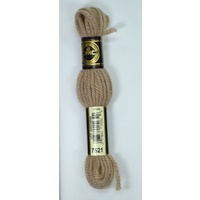DMC Tapestry Wool #7521 LIGHT BEIGE BROWN Laine Colbert wool 8m Skein