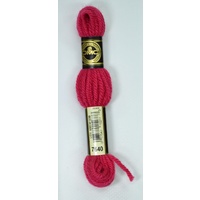 DMC Tapestry Wool #7640 MEDIUM RASPBERRY Laine Colbert wool 8m Skein