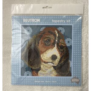 Beutron Tapestry Kit, BEAGLE 15cm x 15cm, Printed Canvas, Stranded Cotton Yarn