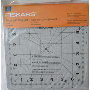 Fiskars Rotating Cutting Mat 8&quot; x 8&quot; Self Healing, Easy To Cut &amp; Turn