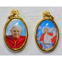 Pope John II / Benedict XVI Picture Medal Pendant, Gold Tone, 20mm x 15mm, Made in Italy