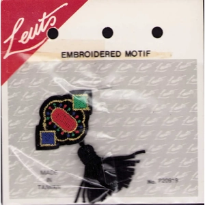 P20919 Embroidered Motif by Leuts  4.2cm x 2.8cm
