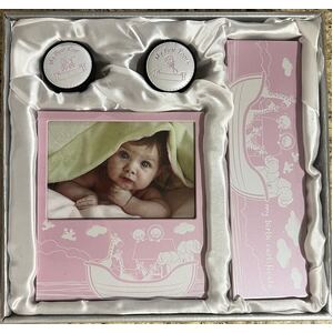 Noah&#39;s Ark Keepsake Gift Set - Girl, Frame, 1st Tooth &amp; Curl Holders Certificate Box