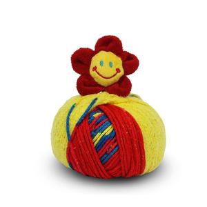 DMC Top This, 80g Ball of Continuous Texture Yarn, Child&#39;s Hat Pattern, FLOWER Topper