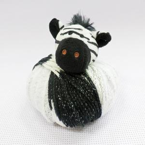 DMC Top This, 80g Ball of Continuous Texture Yarn, Child&#39;s Hat Pattern, ZEBRA Topper