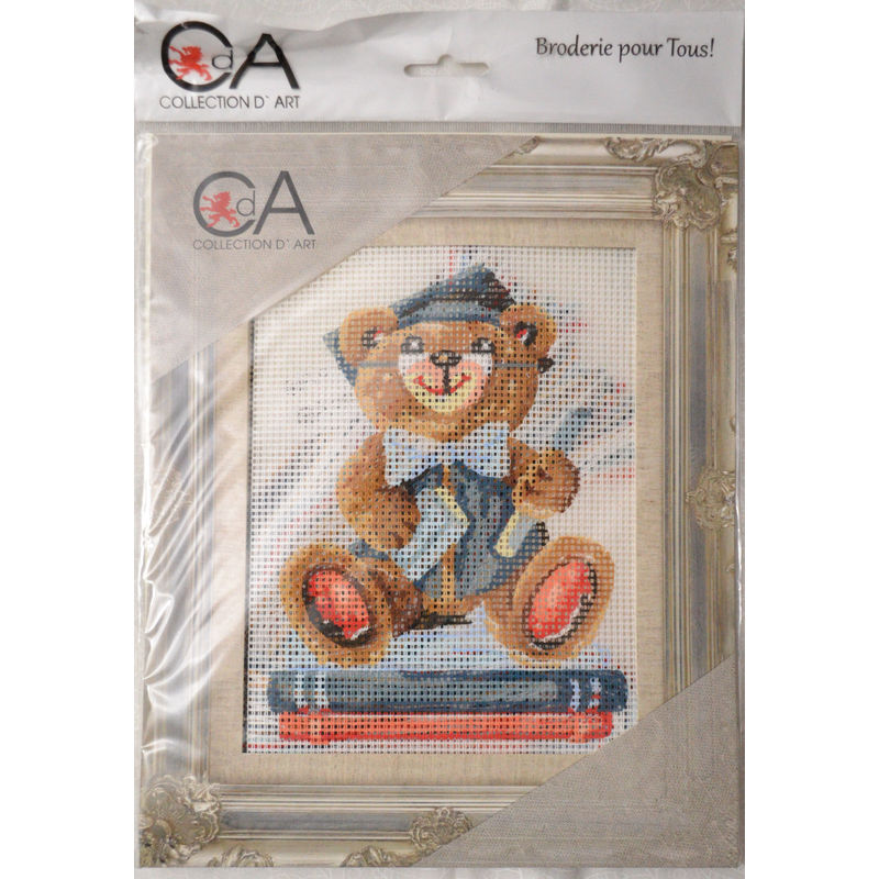 Collection D' Art Tapestry Kit, GRADUATION TEDDY BEAR, 14cm x 18cm (#3.180K)