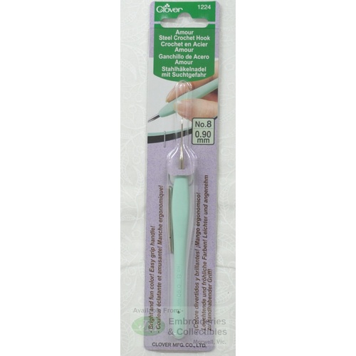 Clover Amour Crochet Hook, Easy Grip Elastomer Handle, No. 8 / 0.9mm #1224