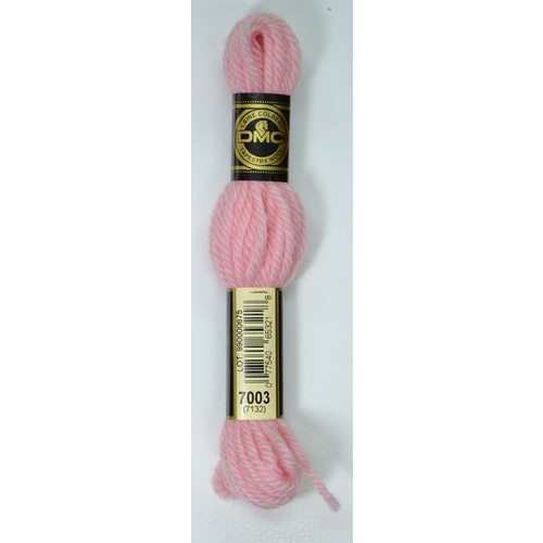 DMC Tapestry Wool #7003 VERY LIGHT SALMON Laine Colbert wool 8m Skein