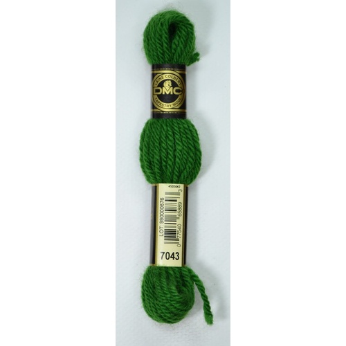 DMC Tapestry Wool #7043 BRIGHT GREEN Laine Colbert wool 8m Skein