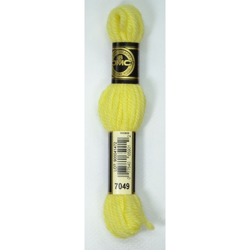 DMC Tapestry Wool #7049 VERY LIGHT GOLDEN YELLOW Laine Colbert wool 8m Skein