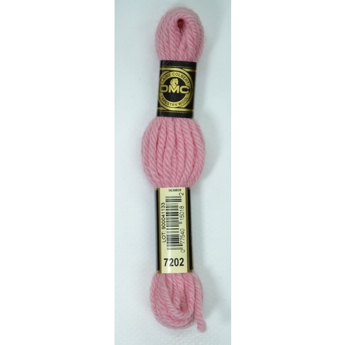 DMC Tapestry Wool #7202 LIGHT SALMON Laine Colbert wool 8m Skein