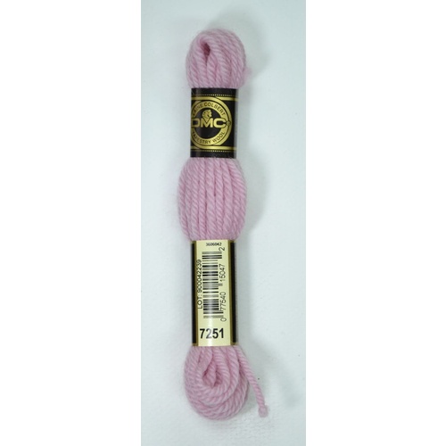 DMC Tapestry Wool #7251 VERY LIGHT ANTIQUE MAUVE Laine Colbert wool 8m Skein