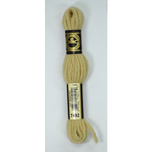 DMC Tapestry Wool #7492 VERY LIGHT OLD GOLD Laine Colbert wool 8m Skein