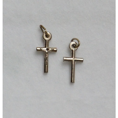 Crucifix, 15mm Metal Cross & Corpus, Silver Tone Pendant, Quality Made in Italy