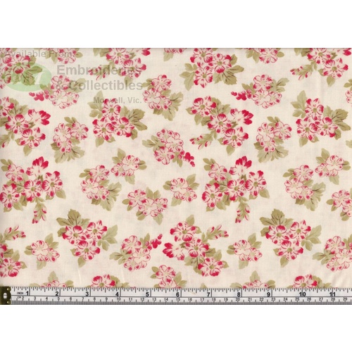Windham Fabrics 100% Cotton Prints, Aubrey Floral 426481, 112cm Wide Per Metre