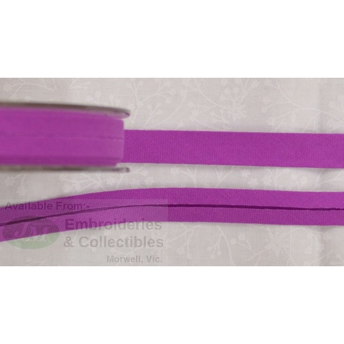Cotton Bias Binding, 12mm Single Folded, Per Metre FUCHSIA