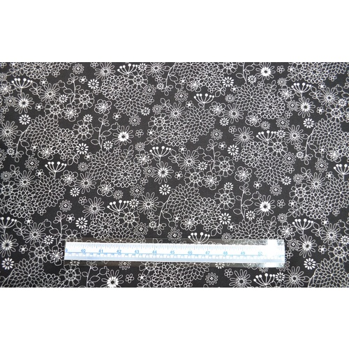 104cm REMNANT Cotton Fabric, Dahlia White on Black, 110cm Wide