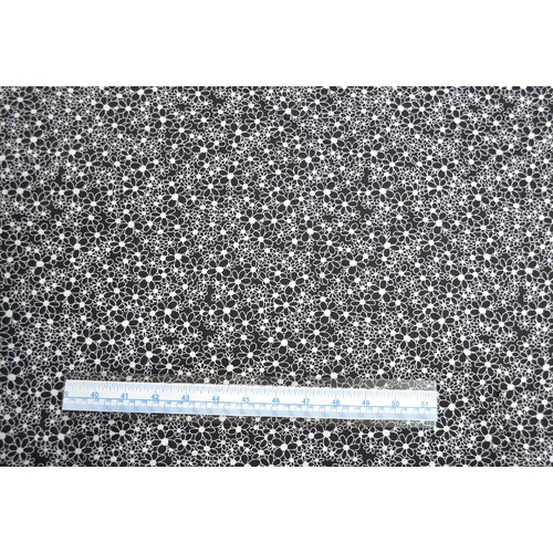 188cm Remnant Daisy Chain White on Black, 110cm Wide Cotton Fabric