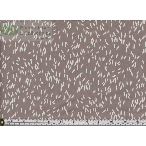 Windham Fabrics 100% Cotton Prints, Echo #33408, 112cm Wide x 52cm REMNANT