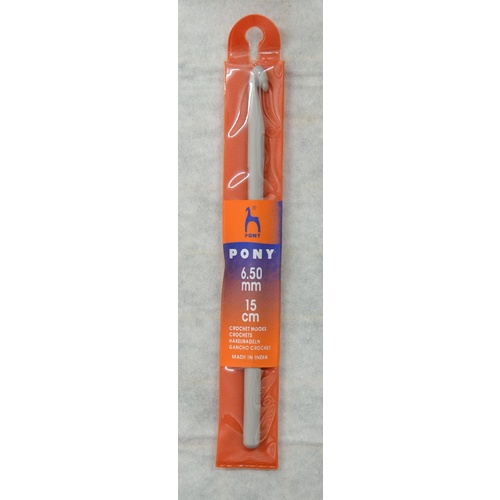Pony Crochet Hook, 15cm x 6.5mm Plastic