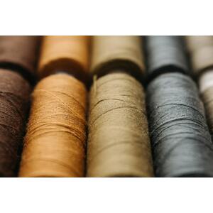 Cotton Thread Deep Dive: Why 100% Cotton Shines for Quilts & Heirlooms